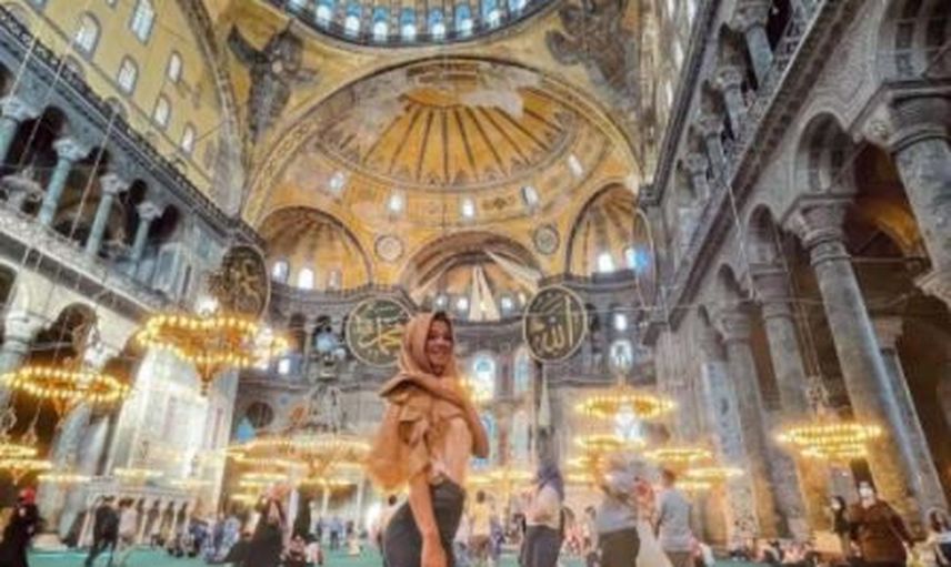 Can Yaman'ın Sevgilisi Diletta Leotta'dan Olay Ayasofya Paylaşımı!