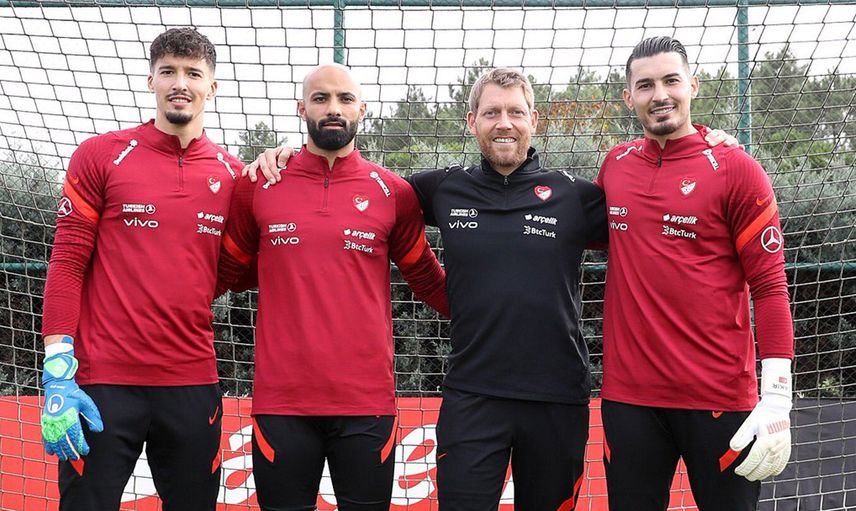 Lille, Fenerbahçe'den Altay Bayındır'ı Transfer Etmek İstiyor!