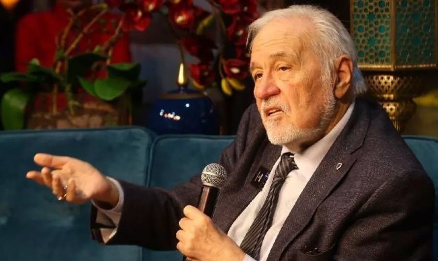 Ünlü tarihçi İlber Ortaylı'dan korkutan haber: Uçakta fenalaştı!