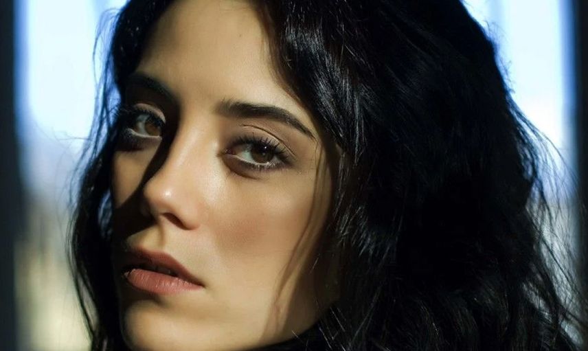 Cansu Dere kimdir?