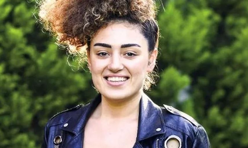 Tatlıses Kızı Dilan Çıtak'ın Sözleri Üzerine Canlı Yayında Hüngür Hüngür Ağladı!