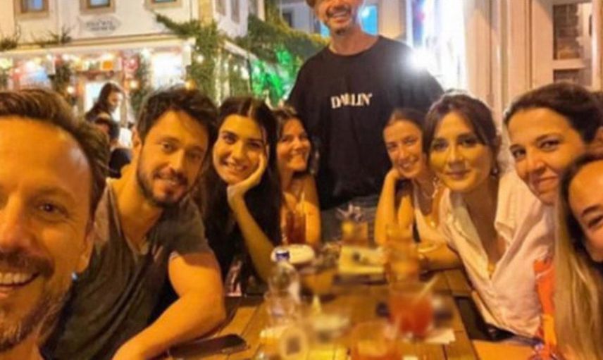Tuba Büyüküstün İle Murat Boz’un Aşk Yaşadığı İddia Ediliyor