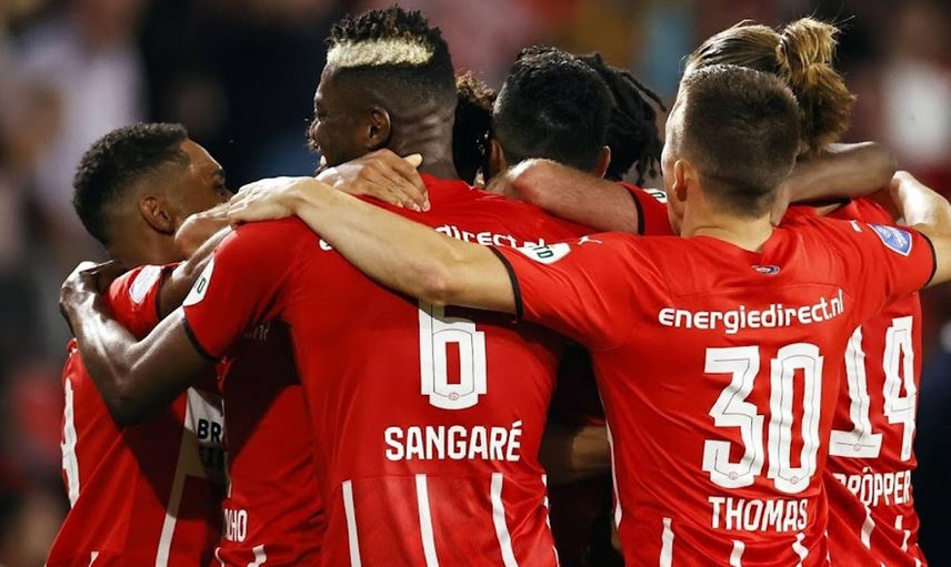 Galatasaray'da PSV Yenilgisinin Ardından Takımdan Gidecek İsimler Belli Oluyor!