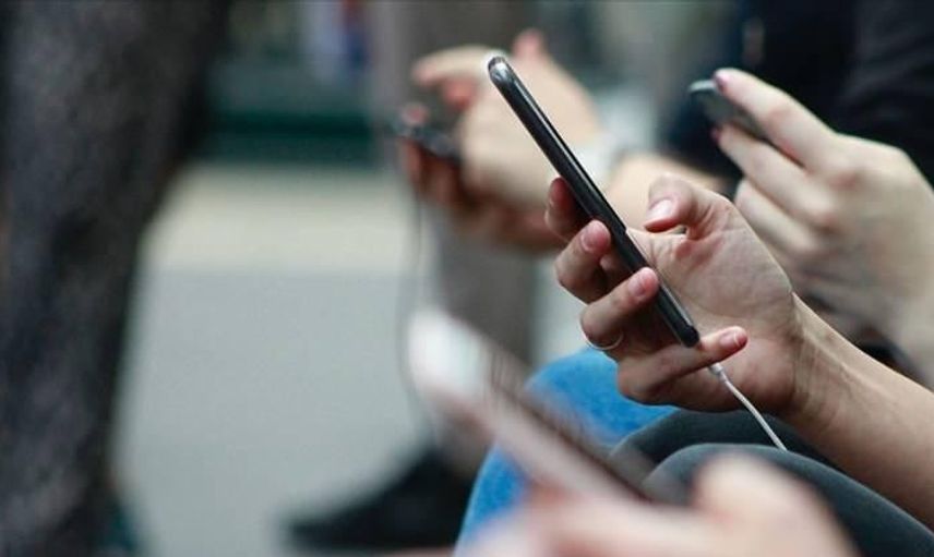 Akıllı Telefon Bağımlılığı En Yüksek Olan Ülkeler Açıklandı: Türkiye Kaçıncı Sırada?