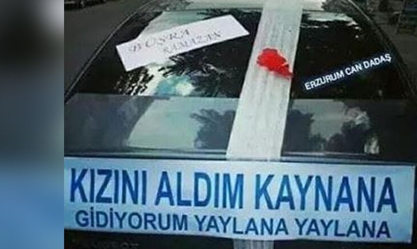 Birbirinden ilginç 20 gelin arabası süslemesi ve yazısı