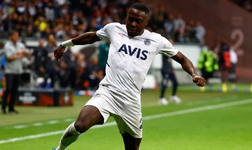 Fenerbahçe'de Bright Osayi - Samuel takımdan transfer olmazsa gelecek sezon sağ bek olarak görev alacak!