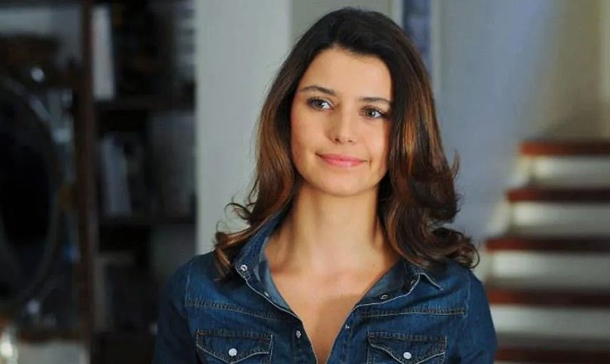 Beren Saat’in Reddettiği Dizi Reyting Rekoru Kırdı: Dizinin Başrolünde Öyle Bir İsim Var ki…