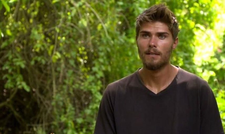 Survivor Survivor olalı böyle rezalet görmedi Nisa'dan sonra hemen onun kollarına koştu! Barış Murat Yağcı Survivor'dan o isimle sarmaş dolaş geziyor Nisa çıldırmak üzere
