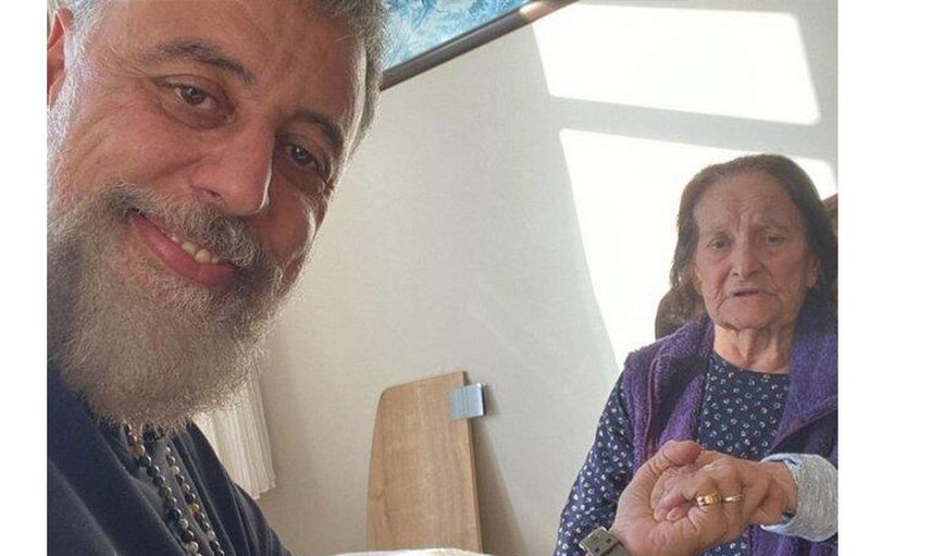 Hamdi Alkan'dan sevenlerini yasa boğan haber!