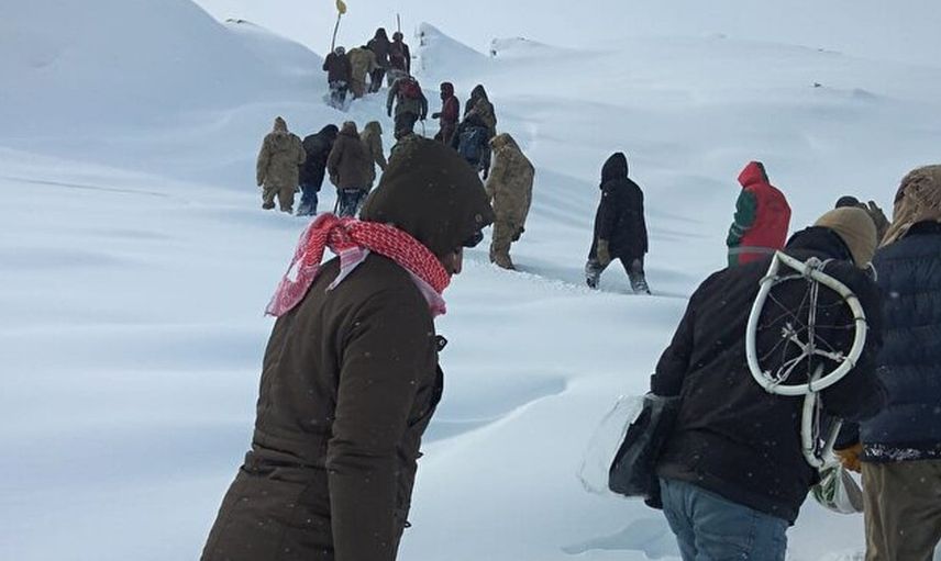 Hakkari'de Şehit Olan Asker İçin Köylüler Kar Kış Demeden Seferber Oldu