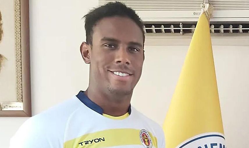 Mario Balottelli'nin Kardeşi Enock Barwuah, Menemenspor'a Transfer Oldu!