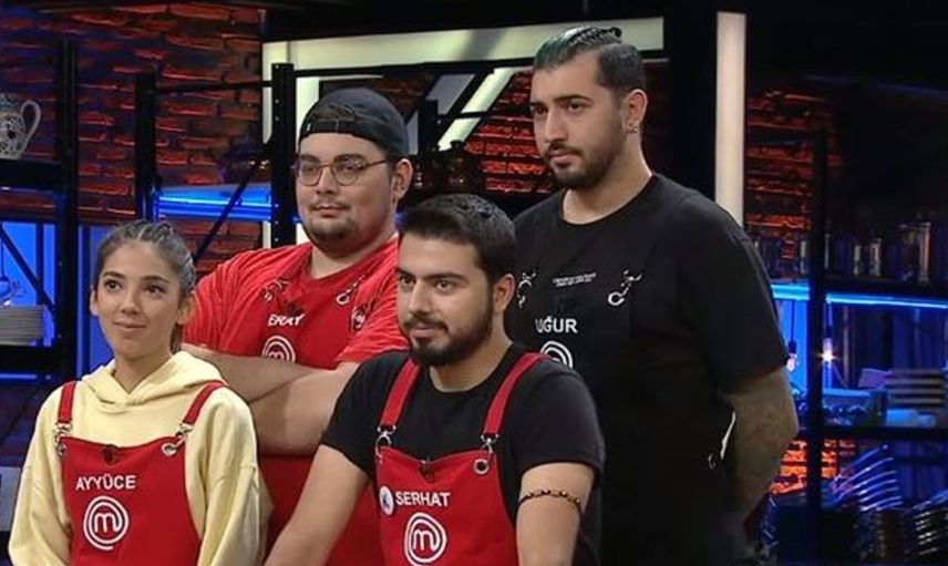 Masterchef Uğur’un Paylaşımı Herkesi Şaşırttı: Yarışmada Birbirlerine Girdikleri Ebru ile Kıbrıs’a Gitti