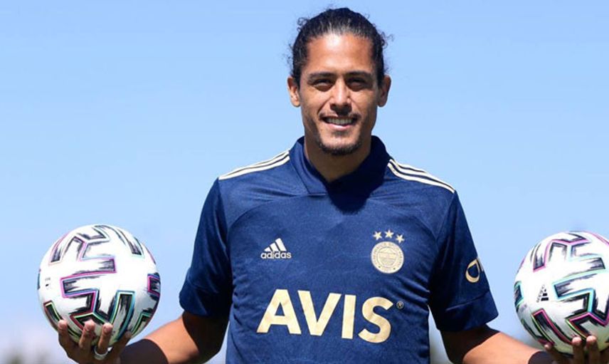 Fenerbahçe Lemos İle Yollar Ayrılıyor!