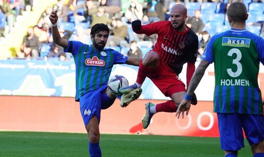 Gaziantep FK'dan Erol Bulut'un Çaykur Rizespor Galibiyeti Sonrası Cüneyt Çakır Hakkındaki Sözleri Dikkat Çe