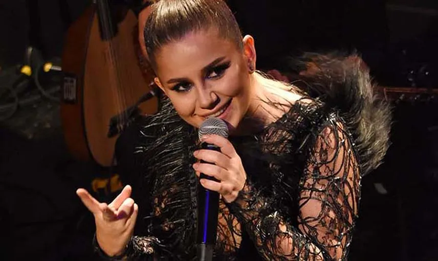Merve Özbey Türkiye Turnesine Çıkıyor