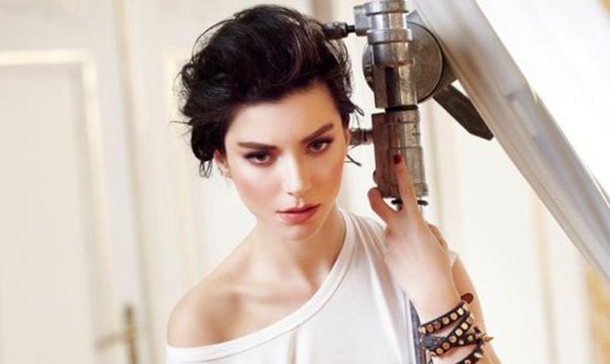 Merve Boluğur'un Son Hali Kafaları Karıştırdı!