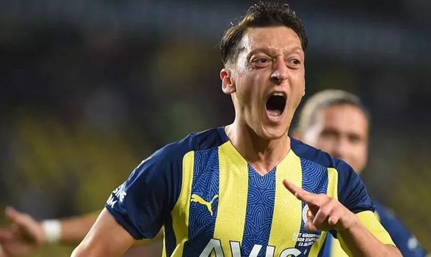 Mesut Özil Kimdir?