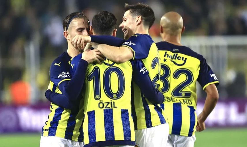 Mesut Özil'in Menajeri Oyuncusu Hakkında Çıkan İddialara Yanıt Verdi!