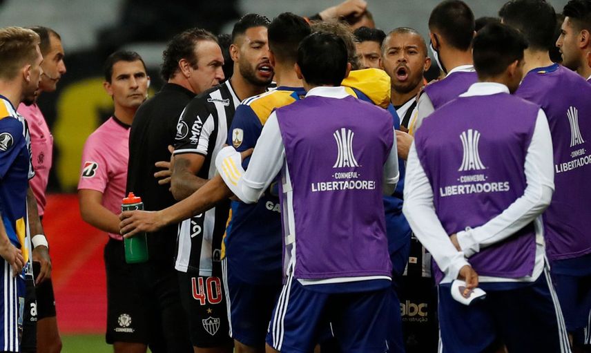 Boca Juniors Atletico Minerio Karşılaşmasına Olaylar Damga Vurdu!