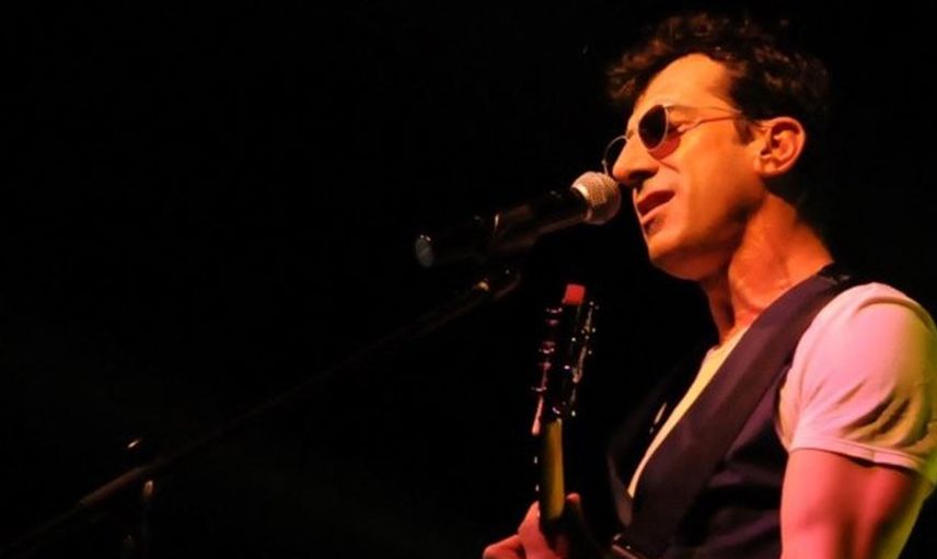 Ayna grubunu yıllarca kör sandık meğerse gözlük takmalarının nedeni yıllar sonra ortaya çıktı! Hiç kimse tahmin edemez