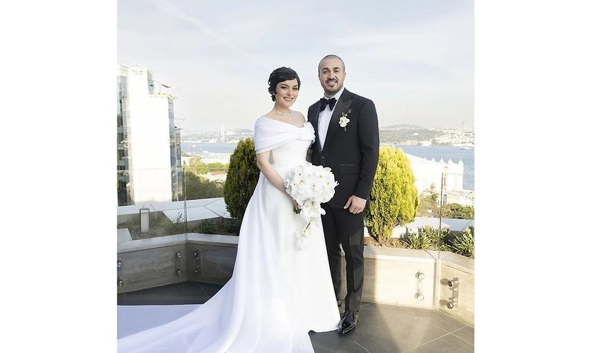 Hamile olduğu söyleniyordu apar topar evlenen Ezgi Mola'dan açıklama geldi