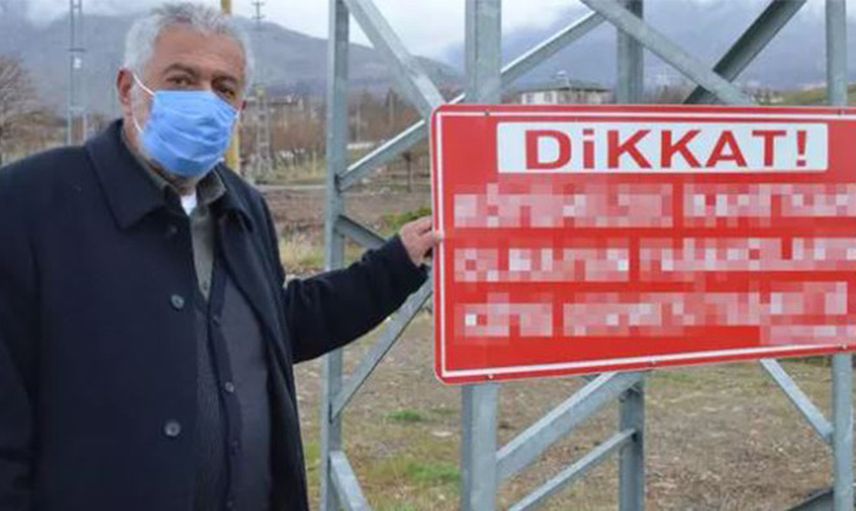 Muhtarın Köy Girişine Astığı Tabela Koronavirüsü Durdurdu!