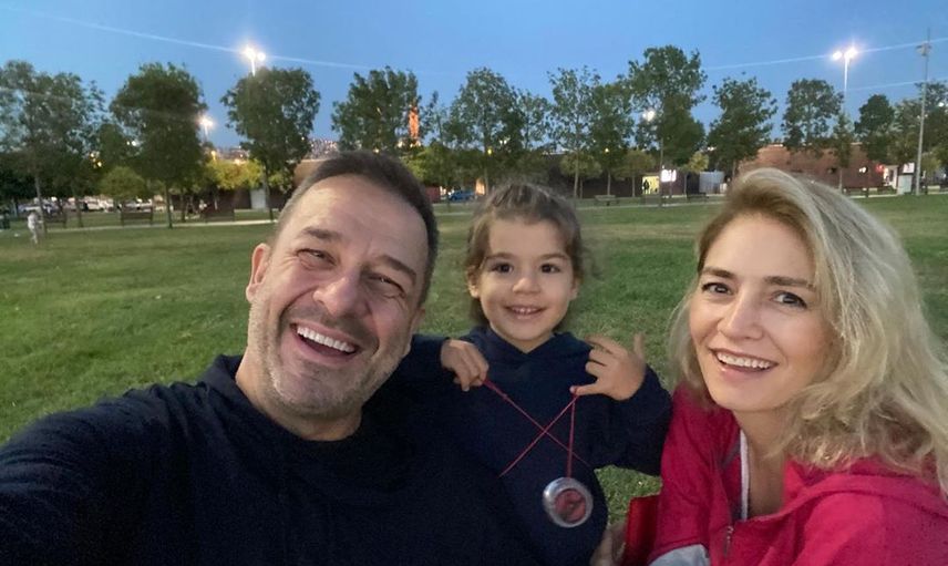Murat Aygen'den Romantik Kutlama
