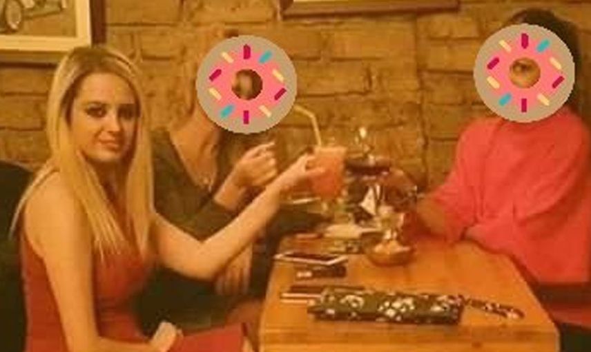 Her Açıdan YouTube kanalında cin çıkaran Pelin Hürman'ın rakı masasında başı açık fotoğrafları ortaya çıktı! 'Cin çıkarıyorum ayağına bizi yemiş bu da'