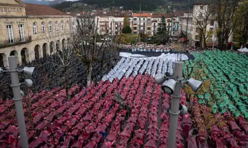 İspanya'dan Filistin'e insan mozaikli destek