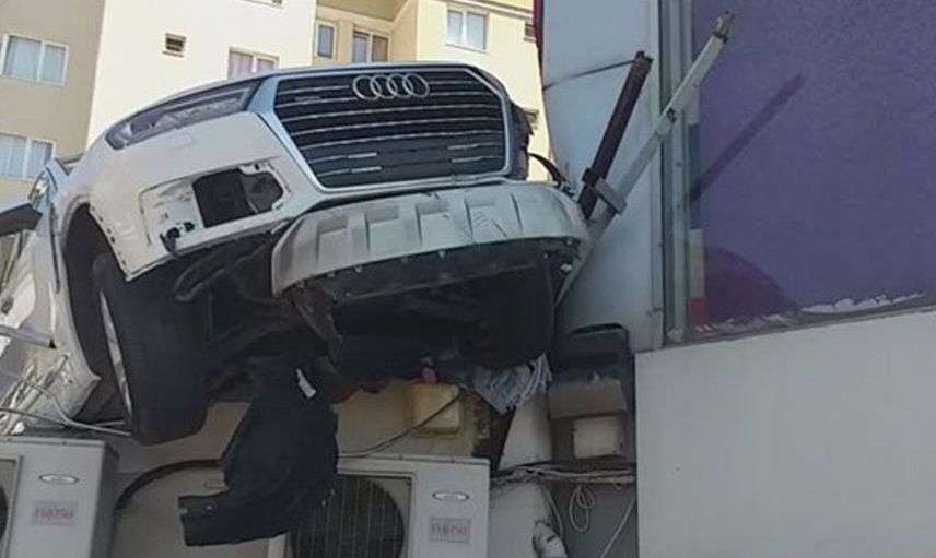 Sağlık ve polis ekipleri olay yerine sevk edildi