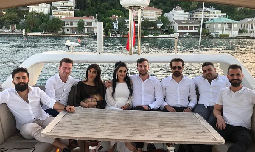 Eski Gelin Adayı Naz Mila Evlendi!