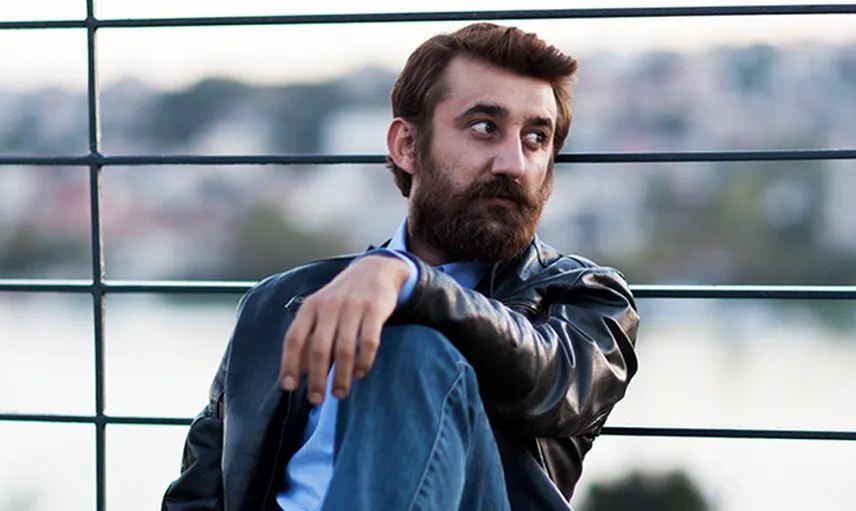Necip Memili, Sevgilisiyle Aşka Geldi
