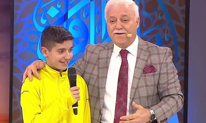 Nihat Hatipoğlu'nun Canlı Yayında Müslüman Yaptığı Çocuğun Ailesi Savcılığa Başvurdu