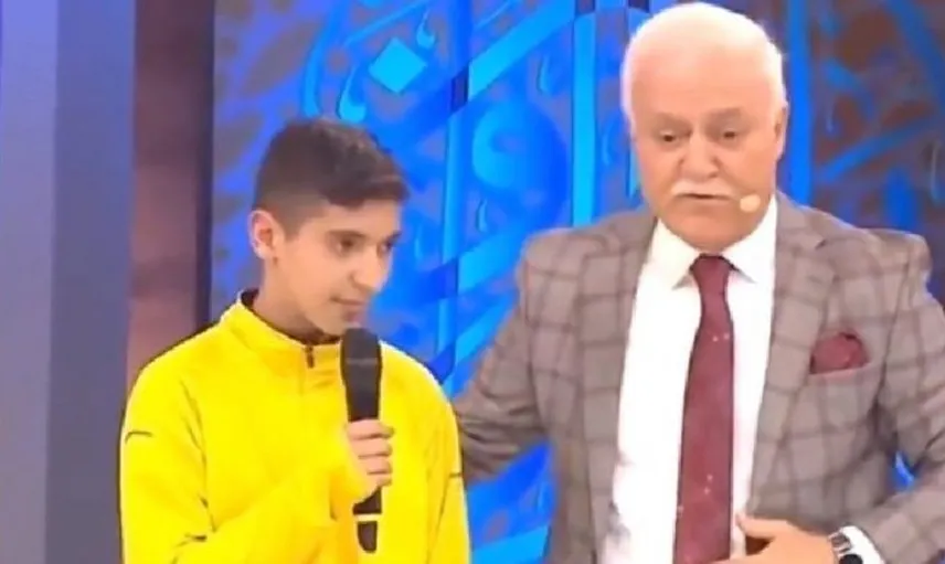 Nihat Hatipoğlu'nun Canlı Yayında Müslüman Yaptığı Çocuğun Ailesi Savcılığa Başvurdu