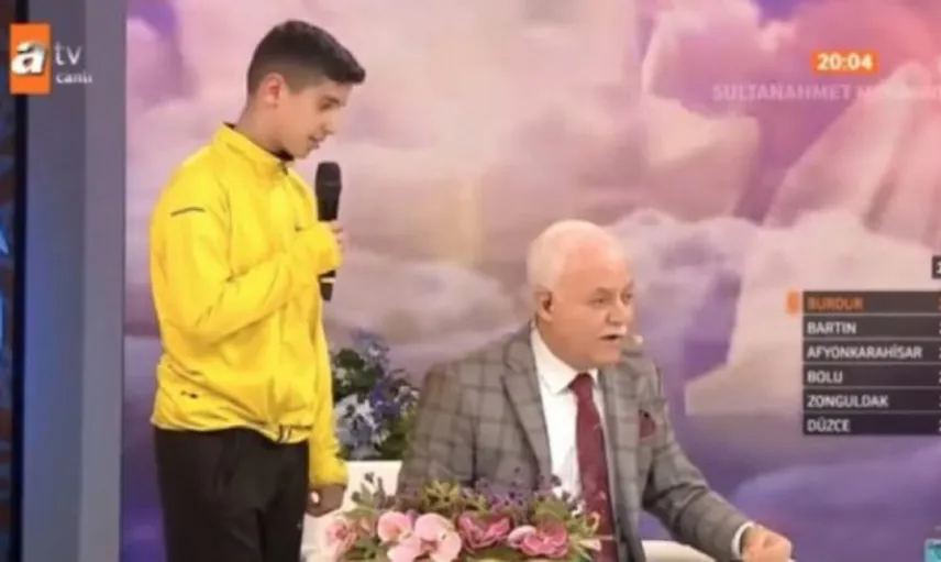 Nihat Hatipoğlu'nun Canlı Yayında Müslüman Yaptığı Çocuğun Ailesi Savcılığa Başvurdu