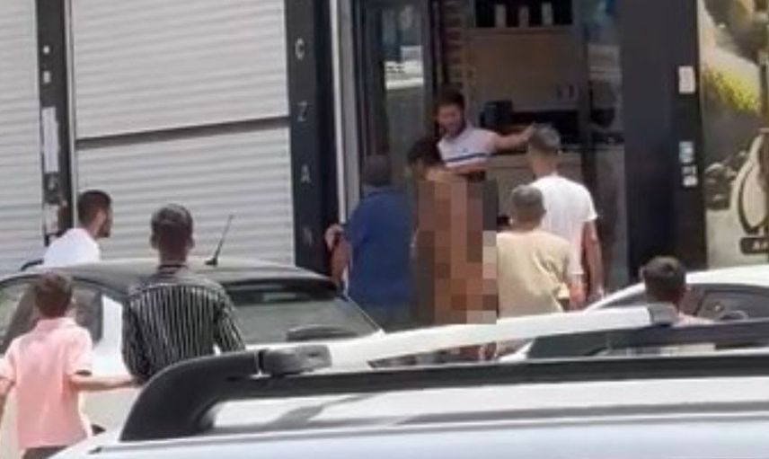 Bu seferde Mardin: Çırılçıplak sokağa çıkan adama meydan dayağı