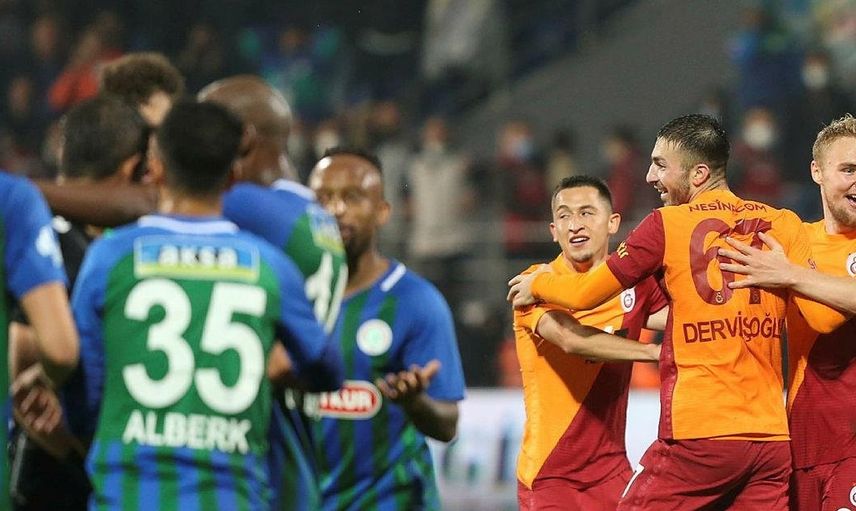 Galatasaray, Çaykur Rizespor'a Galibiyetin Ardından Olaylı Göndermelerde Bulundu!