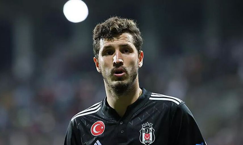 Beşiktaşlı Salih Uçan'ı Altay ve Konyaspor Transfer Etmek İstiyor