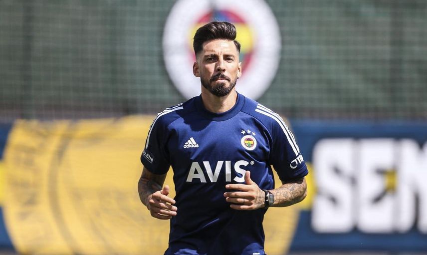 Fenerbahçeli Jose Sosa Trabzonspor'a Haber Gönderdi