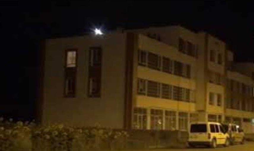 Genç Adamın Feci Sonu: Kapıyı Açmayınca Havalandırmadan Girmek İstedi!