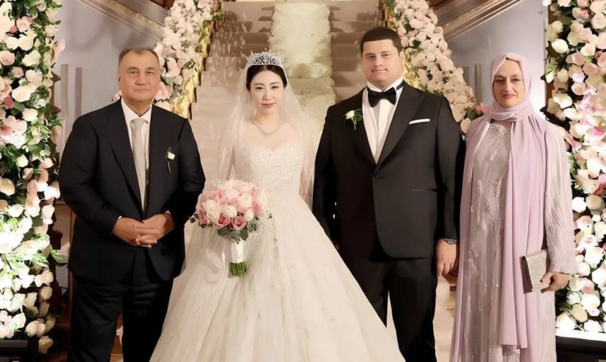 Kızılcık Şerbeti dizisi hangi aileyi anlatıyor? Ünal ailesinin gerçekte kim olduğu ortaya çıktı!