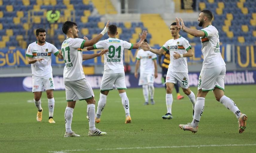 Galatasaray Berkan Kutlu İle Anlaşma Sağladı!