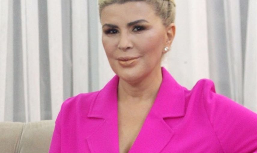 Nuray Sayarı kimdir? 