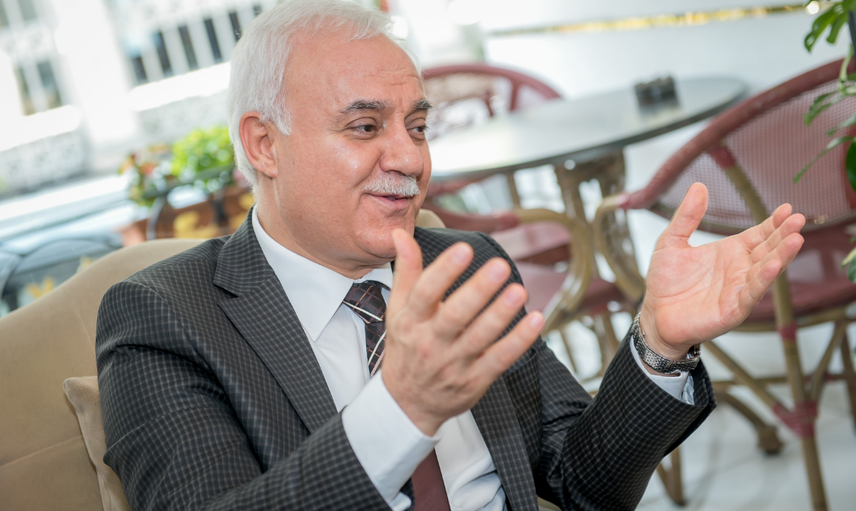 Nihat Hatipoğlu kimdir?