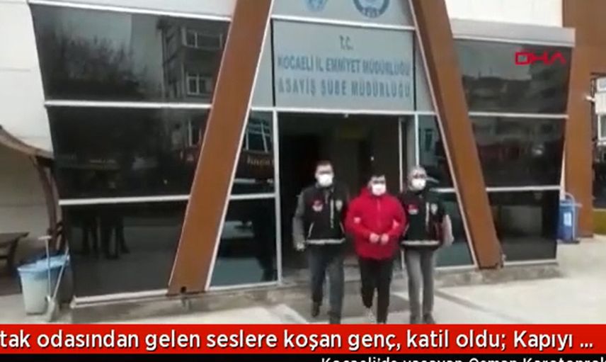 EVE GİREN HIRSIZI BICAKLADI