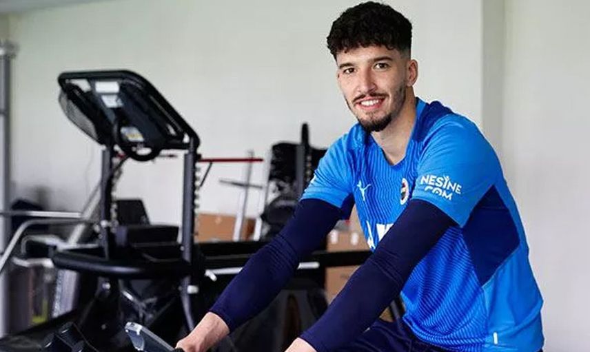 Fenerbahçe'de Altay Bayındır'dan Gelen Haber Yüzleri Güldürüyor!