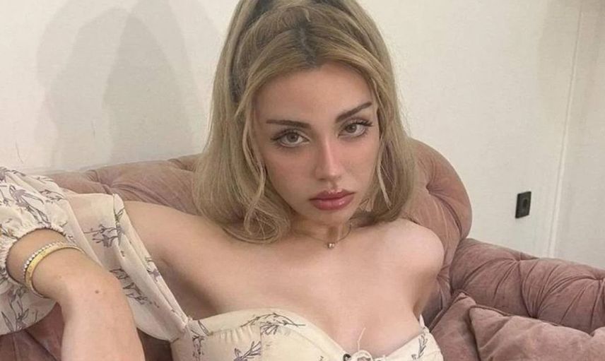 Sosyal medya fenomeni Mika Raun canlı yayında titreme krizine girdi!
