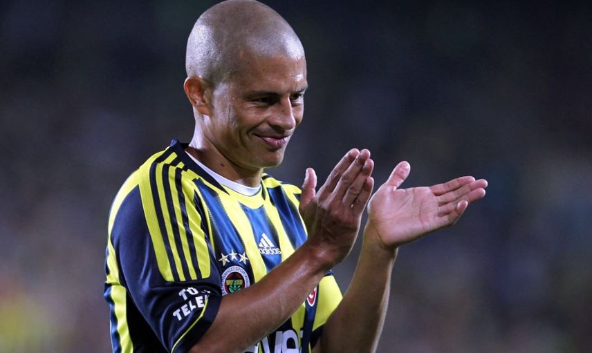 Alex Fenerbahçe'ye Geri Dönüyor!