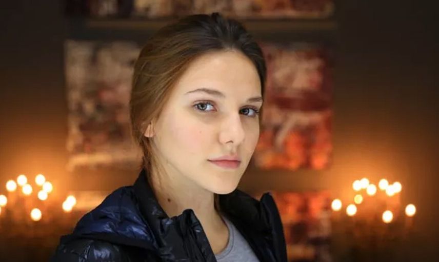 Alina Boz Kimdir?