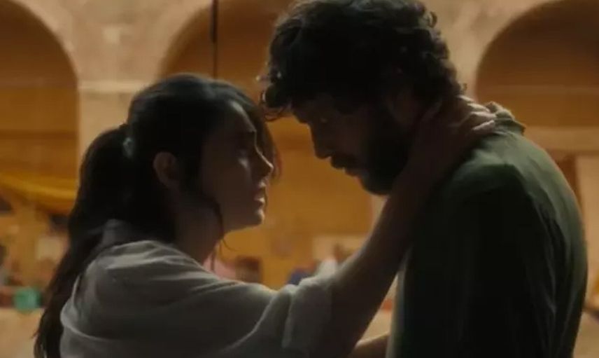 Netflix'ten yeni Türk yapımı geliyor: Fragmanı olay oldu! Alperen Duymaz ve Funda Eryiğit'ten ateşli sahne!